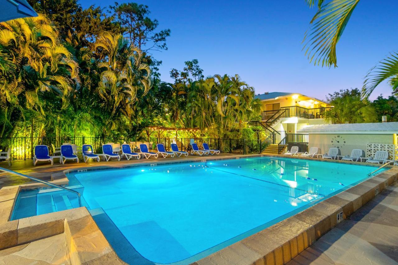 The Fairways Of 3* Naples Park